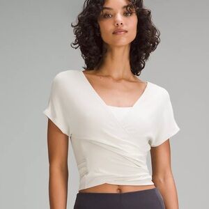 Lululemon wrap top size 8